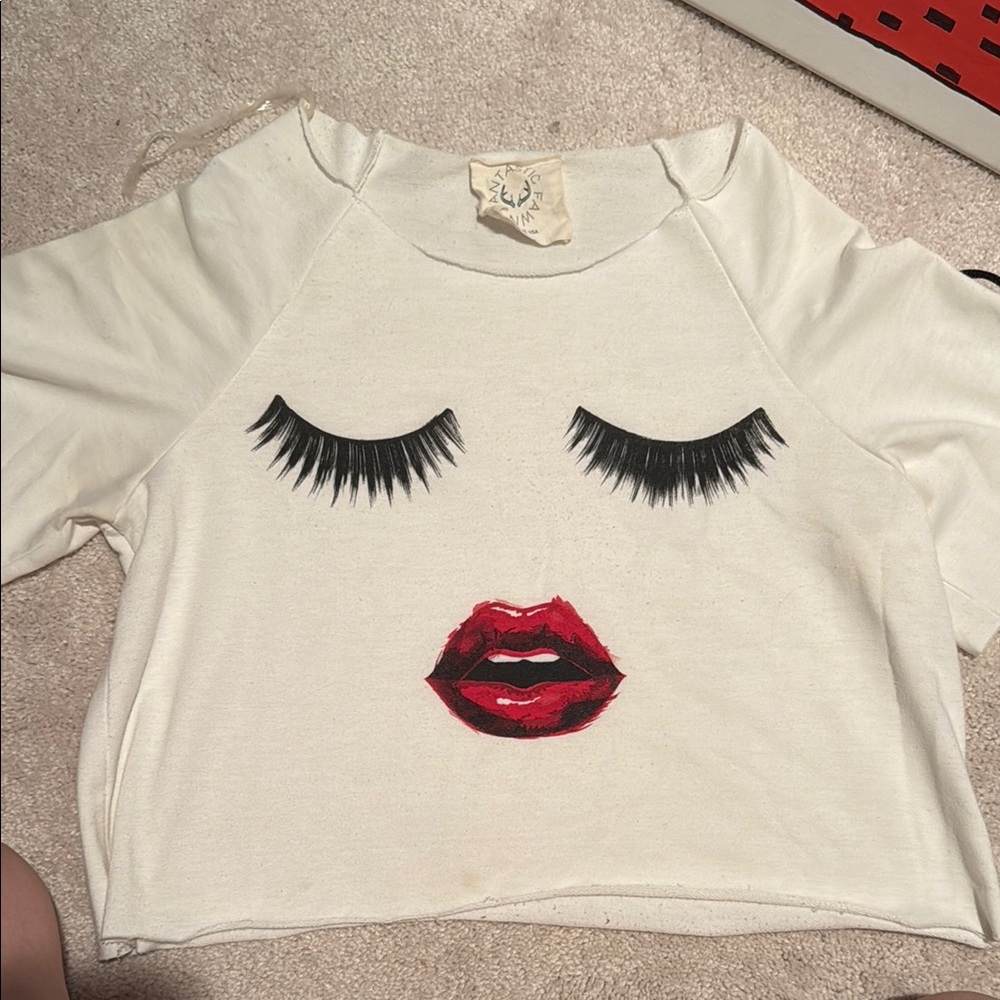 Fantastic Fawn Cream Top with Red Lips and Black Lashes